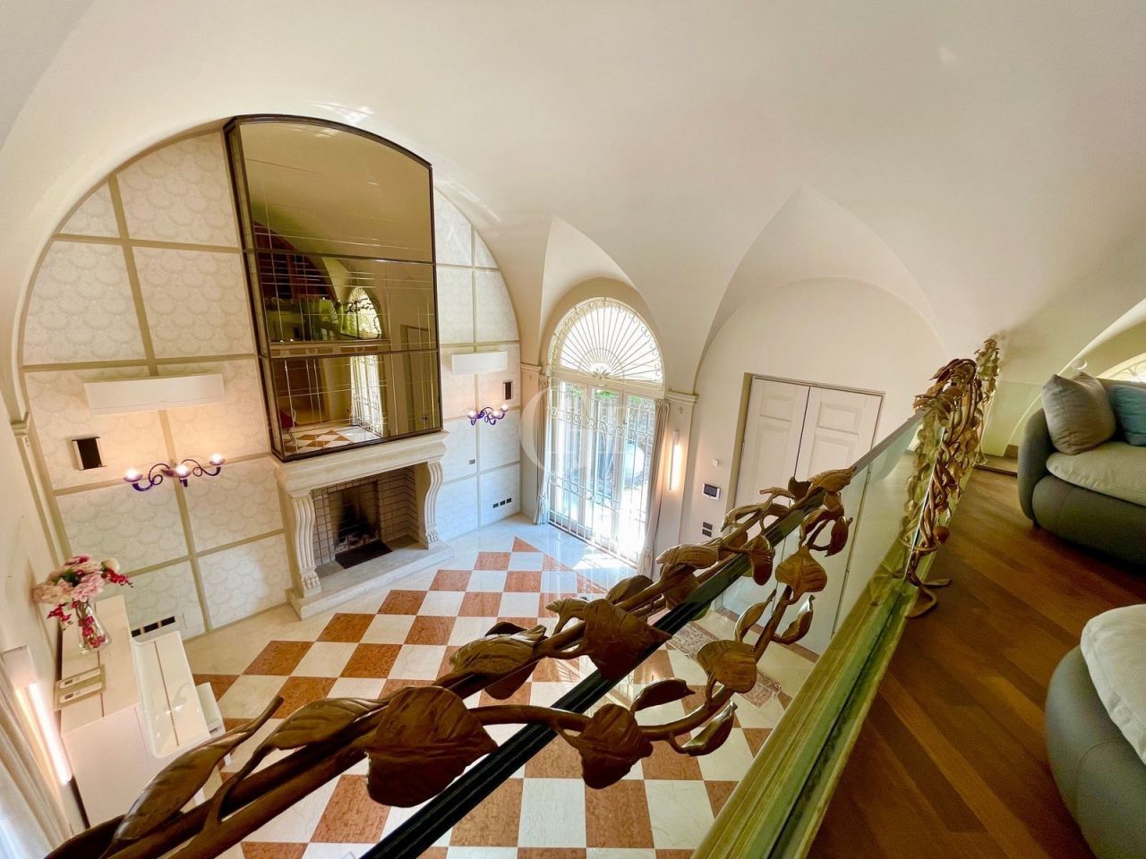 Вилла у озера Изео, Италия, 728 м² - фото 8