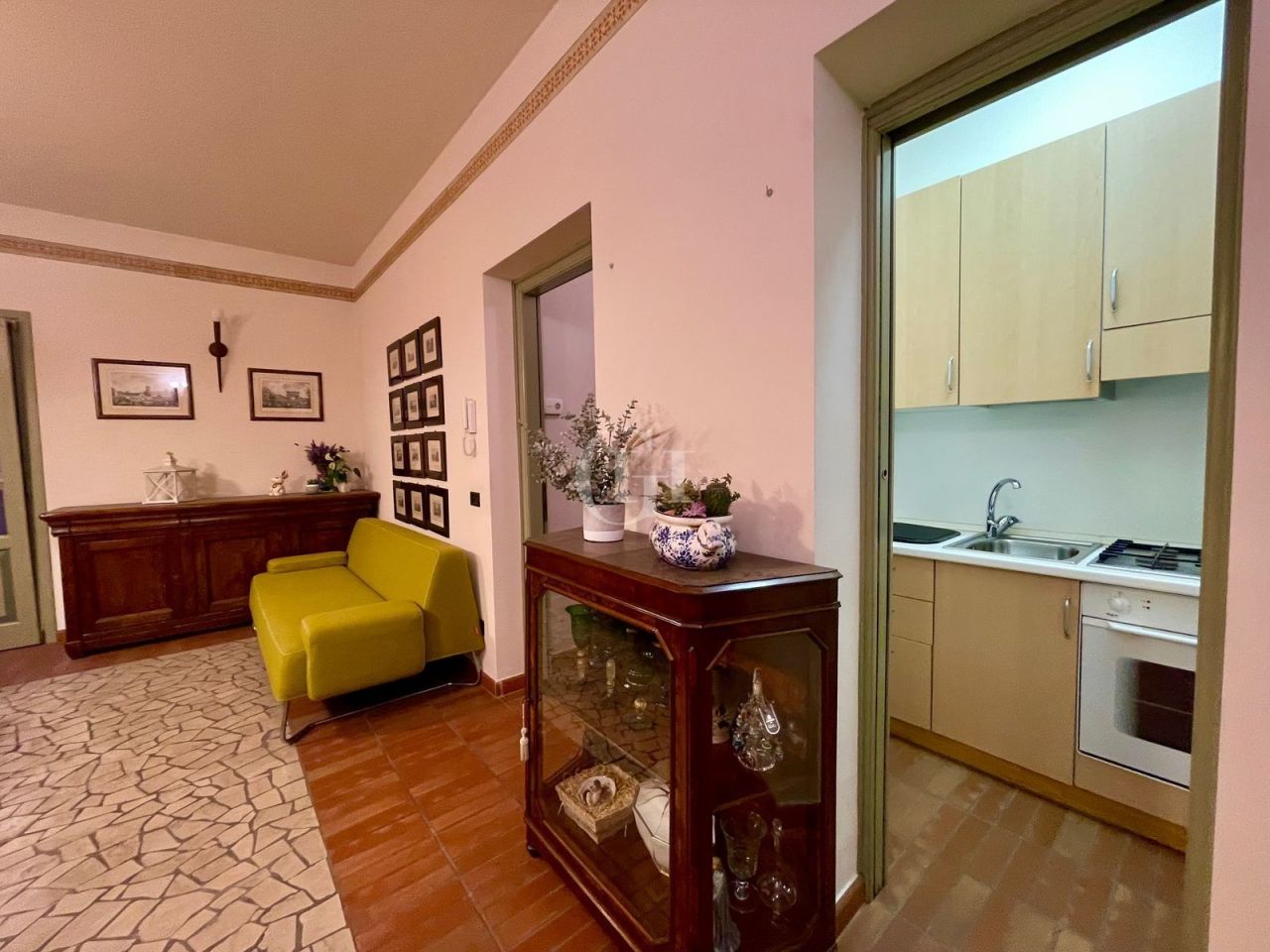 Вилла у озера Изео, Италия, 728 м² - фото 16