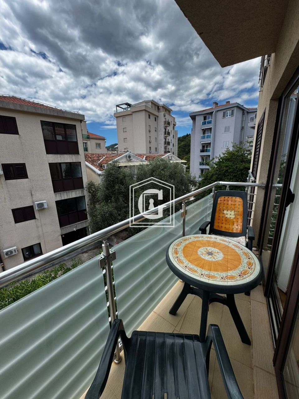 Апартаменты в Бечичи, Черногория, 40 м² - фото 1