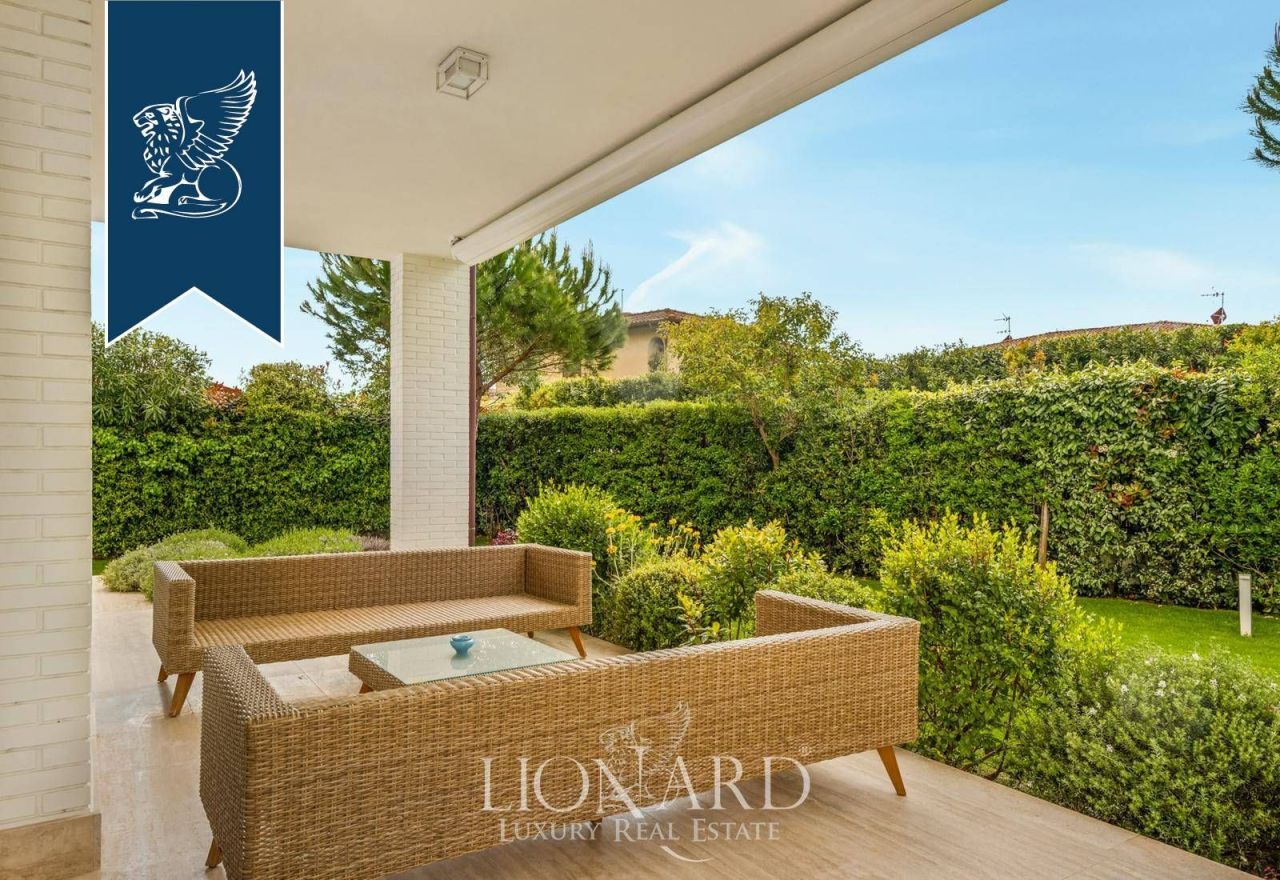 Вилла в Форте деи Марми, Италия, 250 м² - фото 4