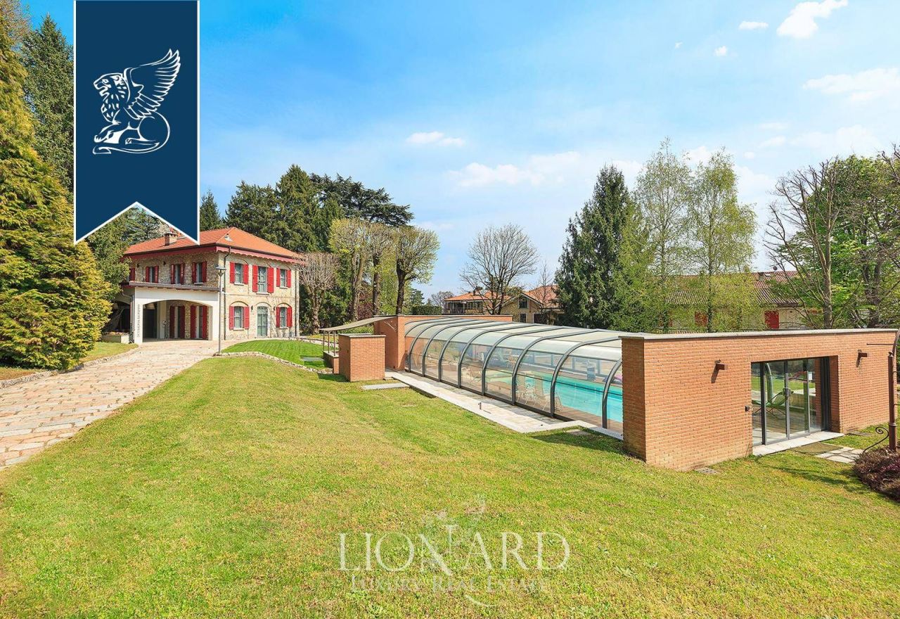 Вилла в Эрбе, Италия, 2 520 м² - фото 5