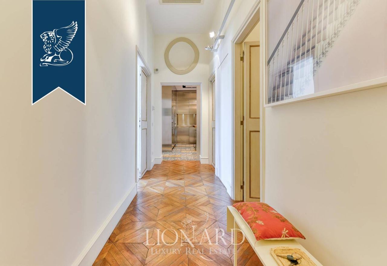 Апартаменты в Риме, Италия, 260 м² - фото 9