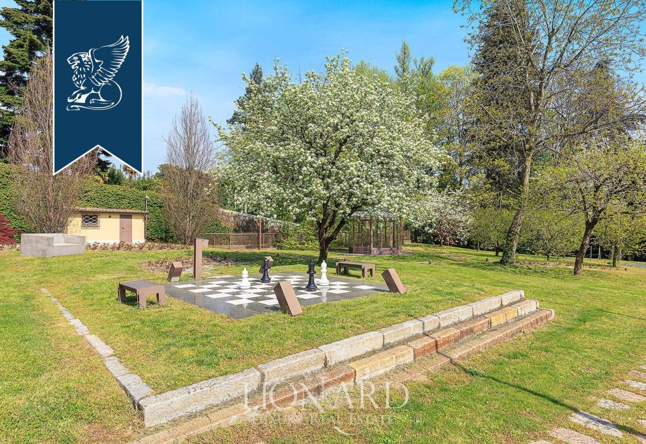 Вилла в Эрбе, Италия, 2 520 м² - фото 10