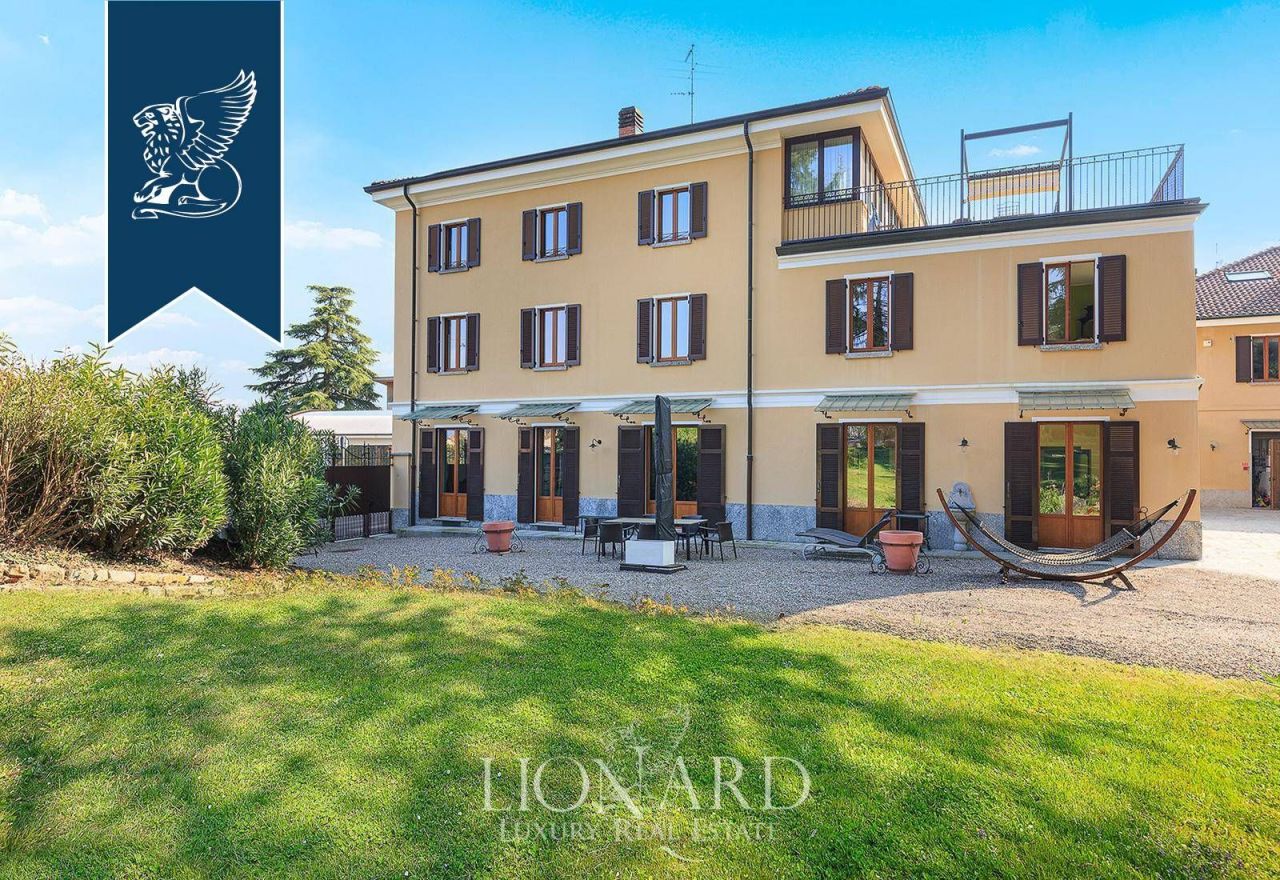 Вилла в Эрбе, Италия, 2 520 м² - фото 14