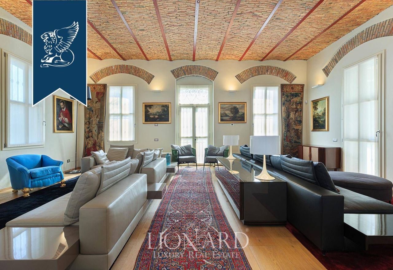 Вилла в Эрбе, Италия, 2 520 м² - фото 15