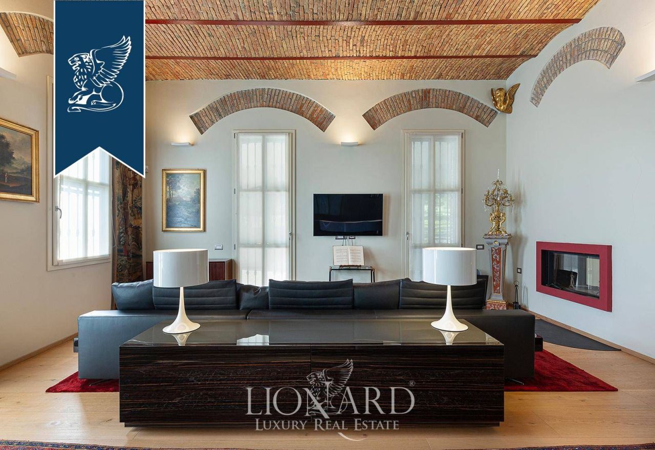 Вилла в Эрбе, Италия, 2 520 м² - фото 17