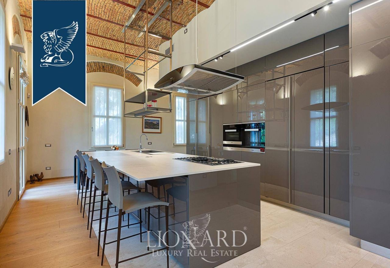 Вилла в Эрбе, Италия, 2 520 м² - фото 19