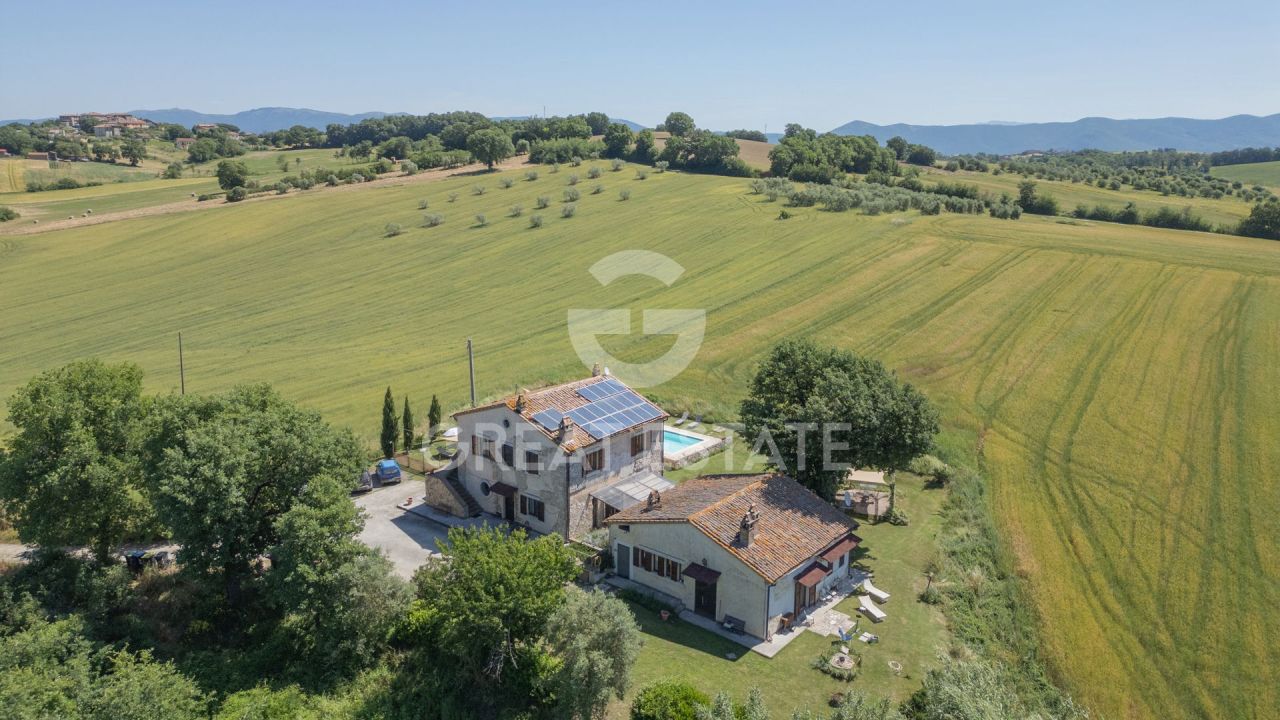 Дом Avigliano Umbro, Италия, 307.1 м² - фото 3