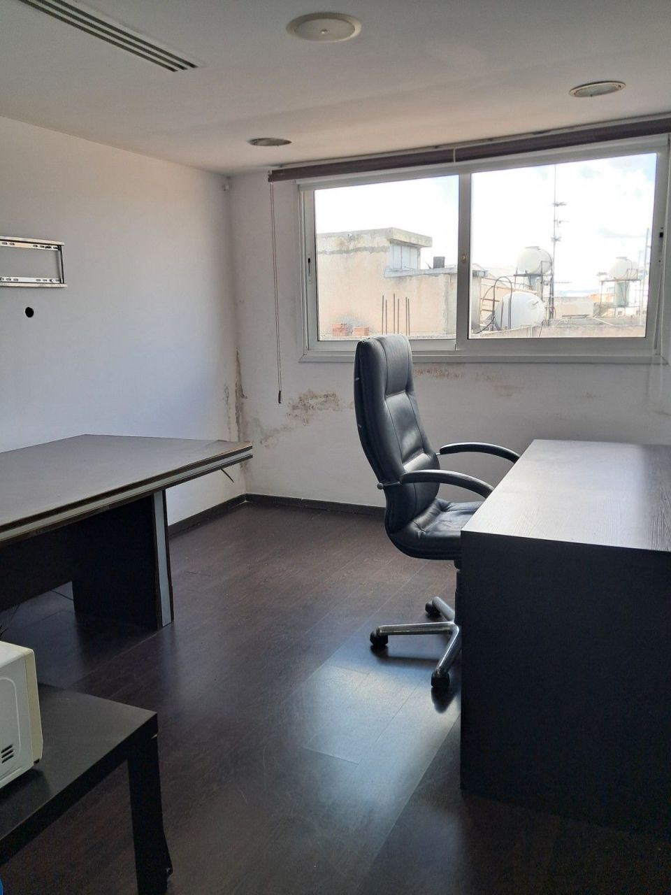 Офис в Ларнаке, Кипр, 286 м² - фото 1