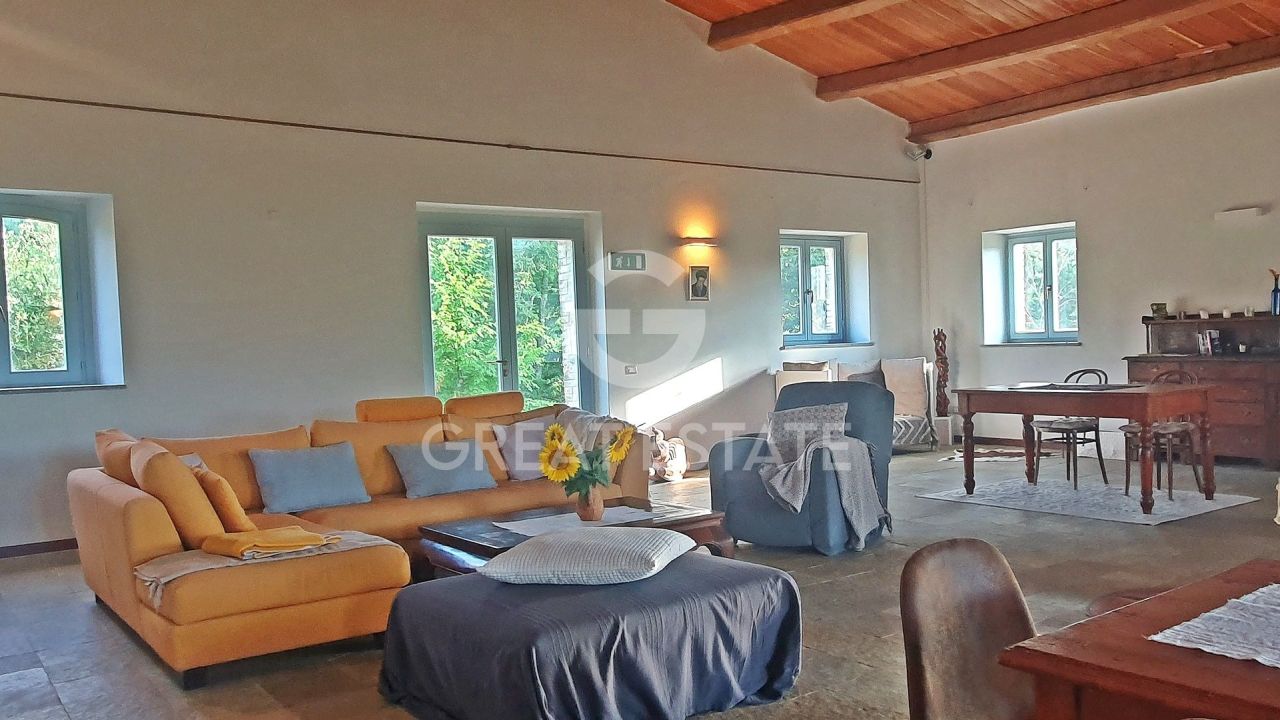 Дом в Губбио, Италия, 792.6 м² - фото 11