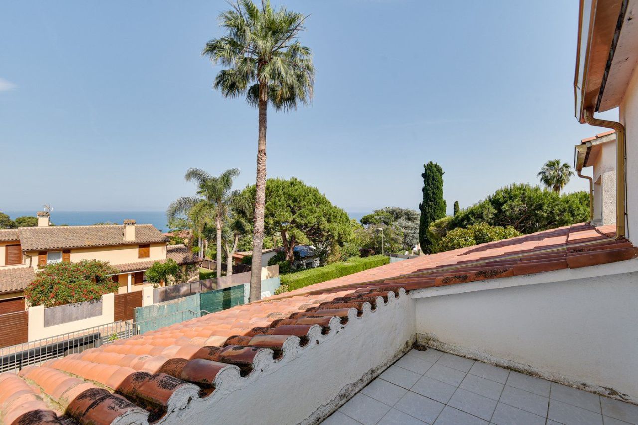 Дом на Коста-Брава, Испания, 397 м² - фото 4