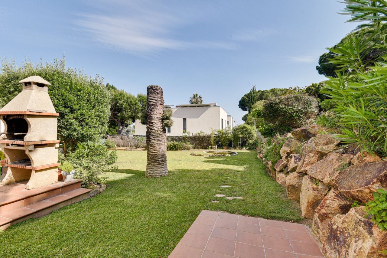 Дом на Коста-Брава, Испания, 397 м² - фото 12