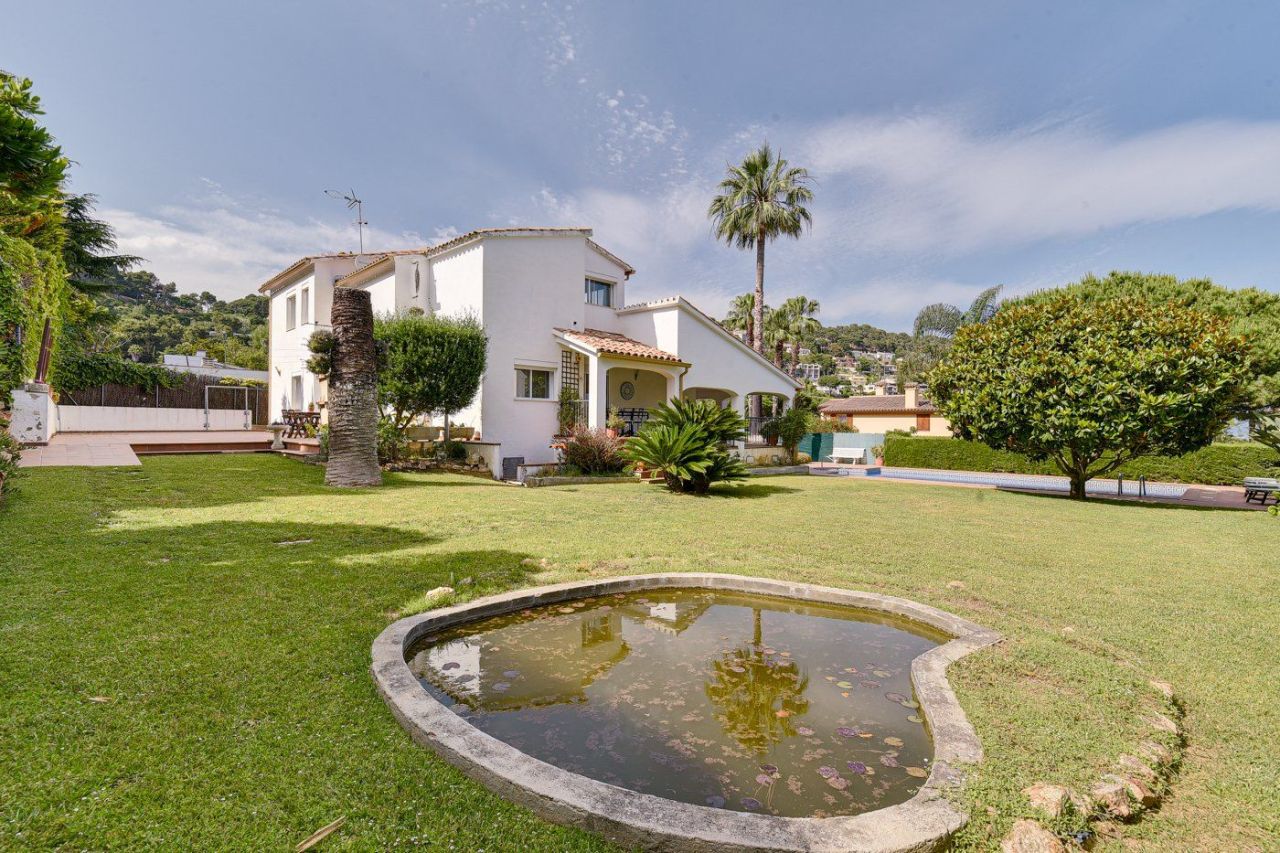 Дом на Коста-Брава, Испания, 397 м² - фото 14