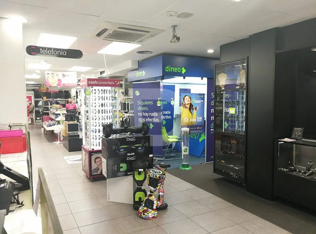 Магазин в Барселоне, Испания, 382 м² - фото 2