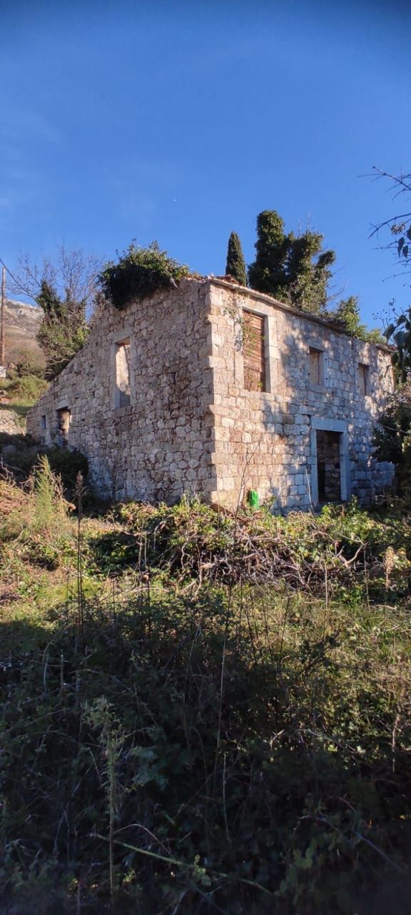 Дом в Сутоморе, Черногория, 150 м² - фото 1