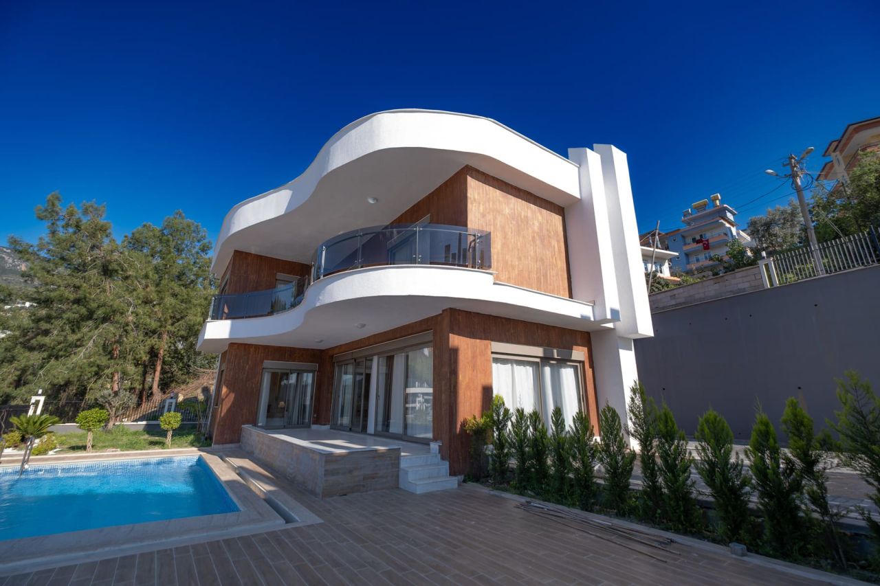 Вилла в Алании, Турция, 260 м² - фото 1