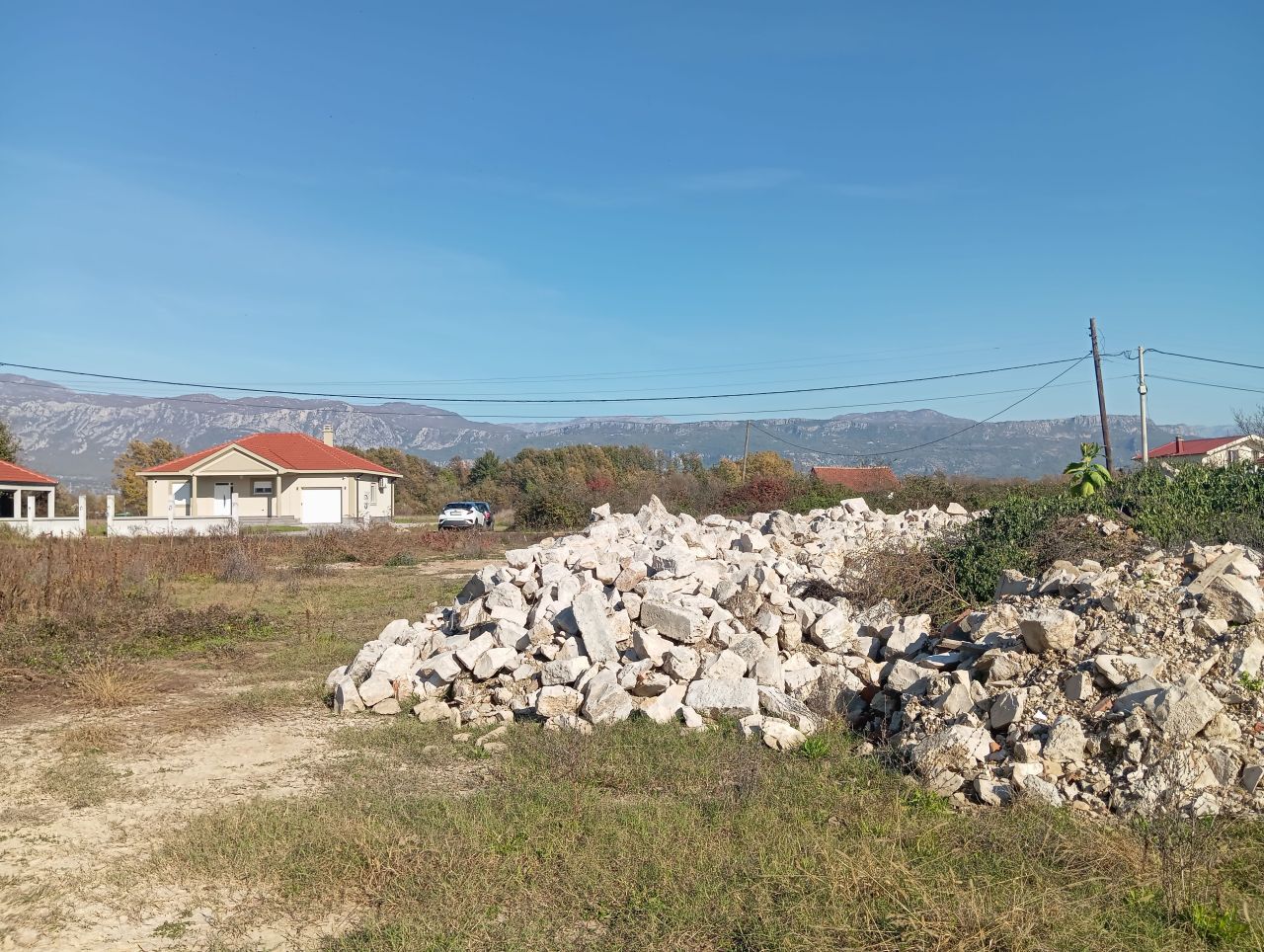 Земля в Даниловграде, Черногория, 5 500 м² - фото 1