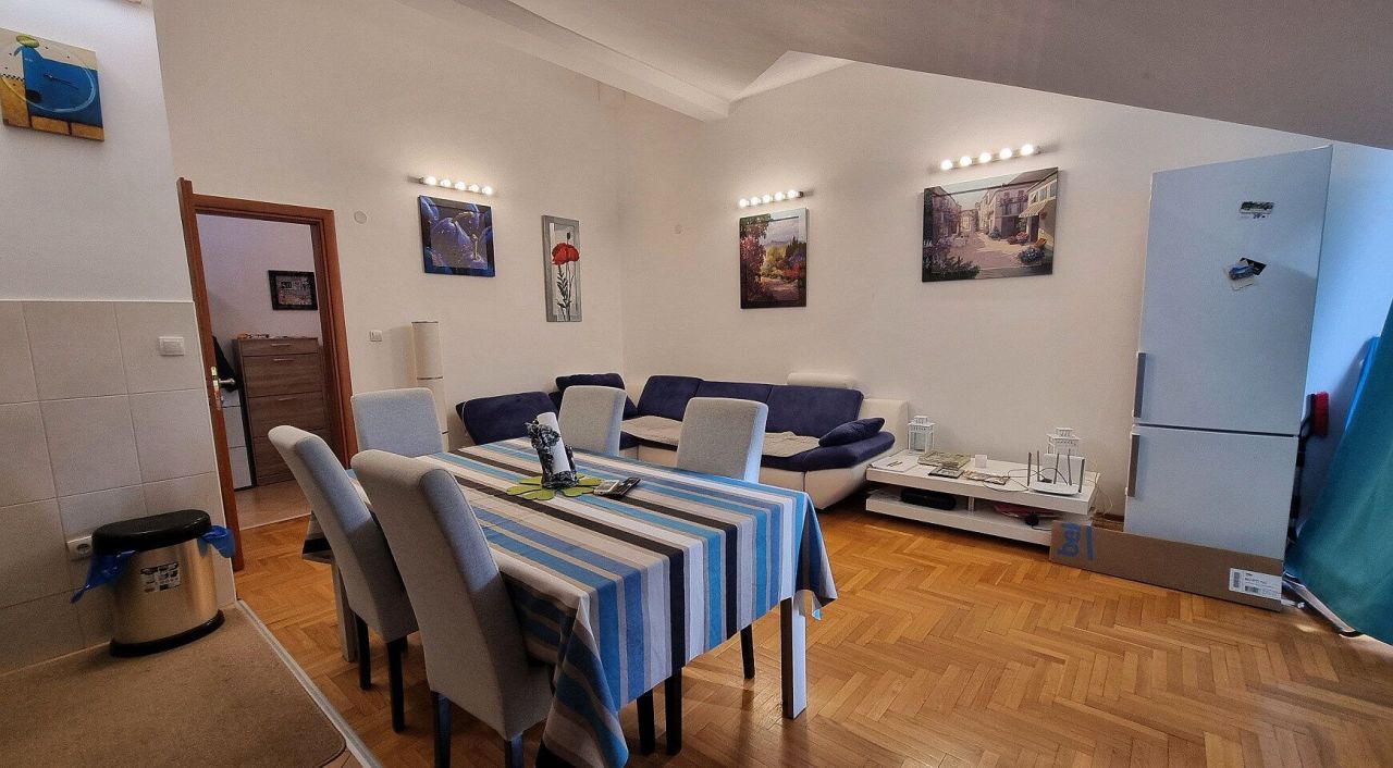 Квартира в Тивате, Черногория, 99 м² - фото 3