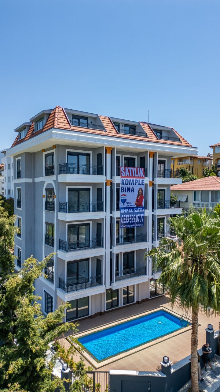 Доходный дом в Кестеле, Турция, 675 м² - фото 1