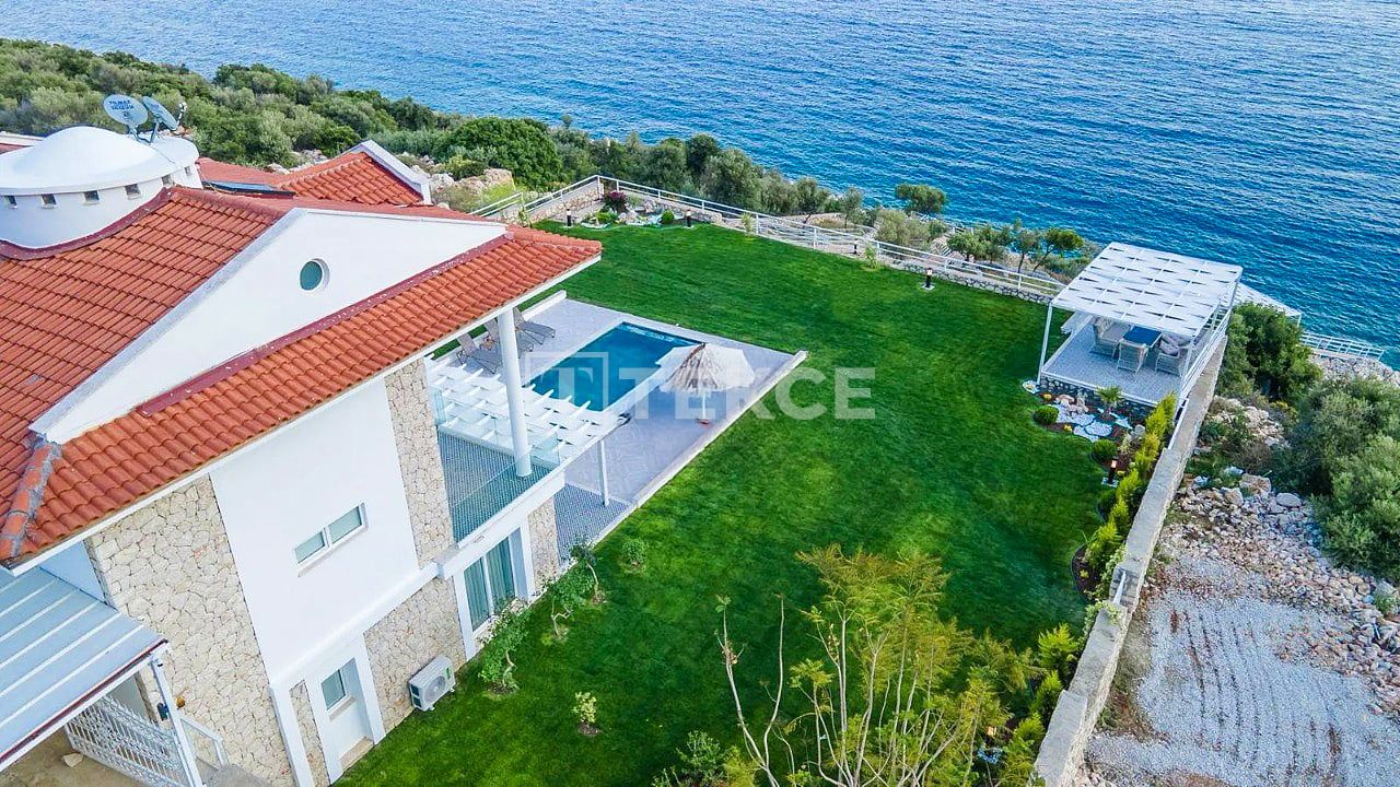 Вилла в Калкане, Турция, 280 м² - фото 1