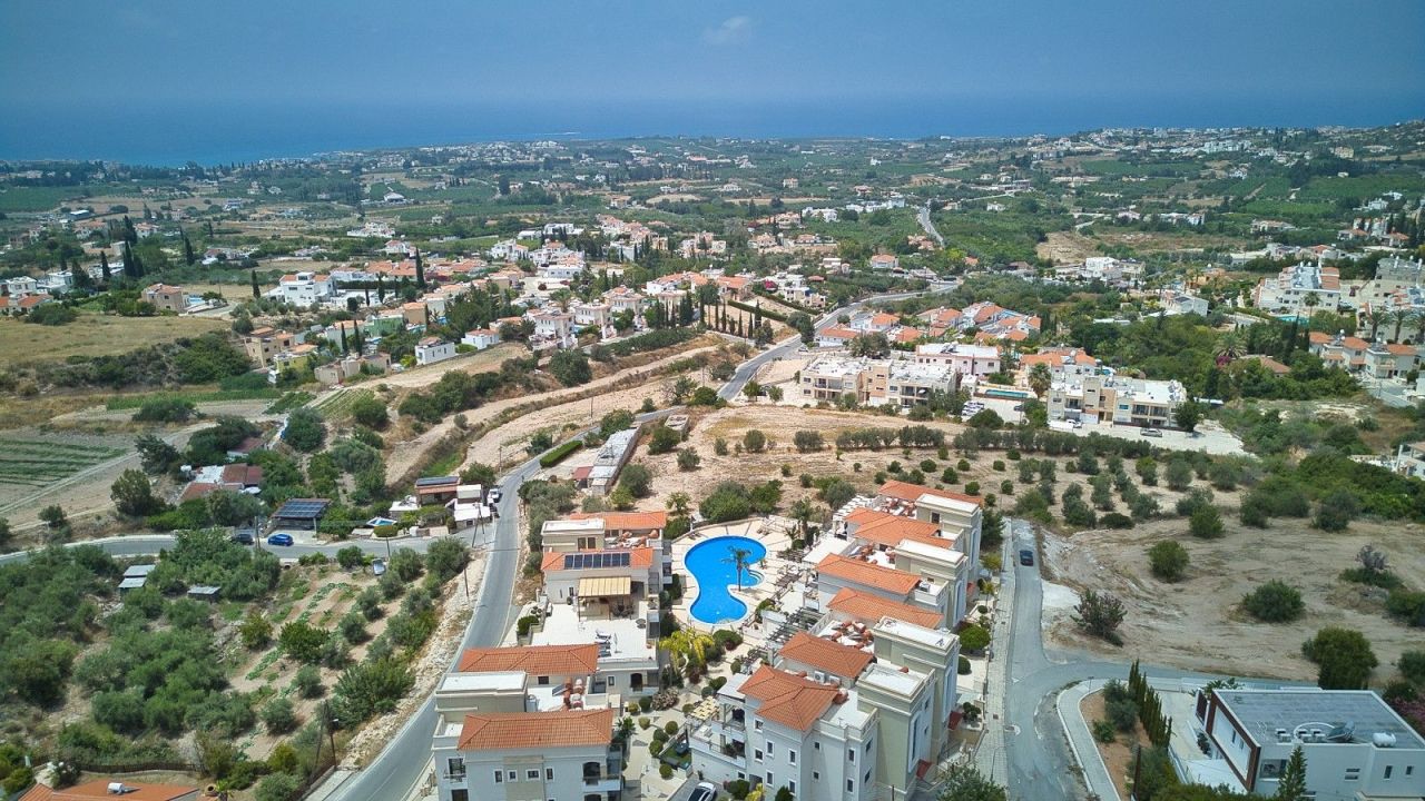 Апартаменты в Пафосе, Кипр, 89 м² - фото 1