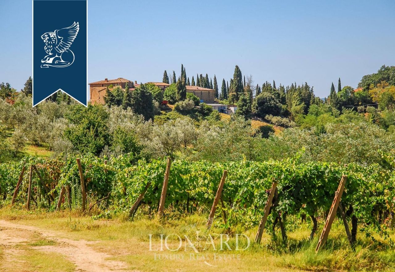 Ферма в Чертальдо, Италия, 3 400 м² - фото 3