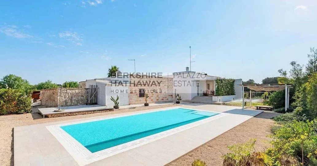 Вилла в Остуни, Италия, 308 м² - фото 2