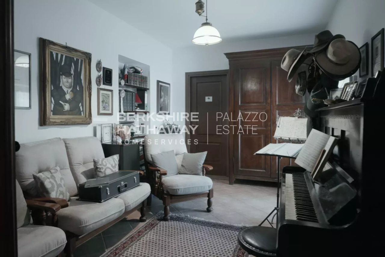 Вилла в Новаре, Италия, 603 м² - фото 6