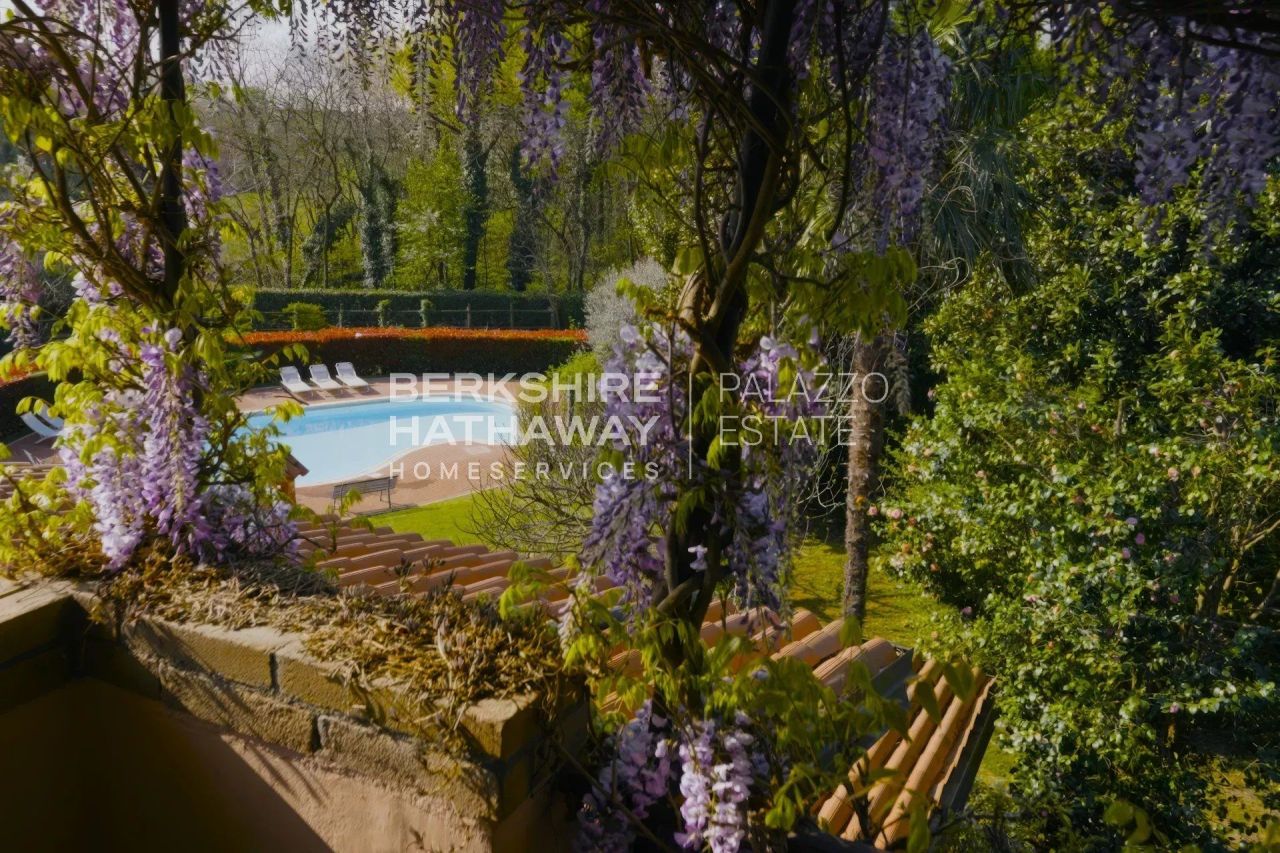 Вилла в Новаре, Италия, 603 м² - фото 3