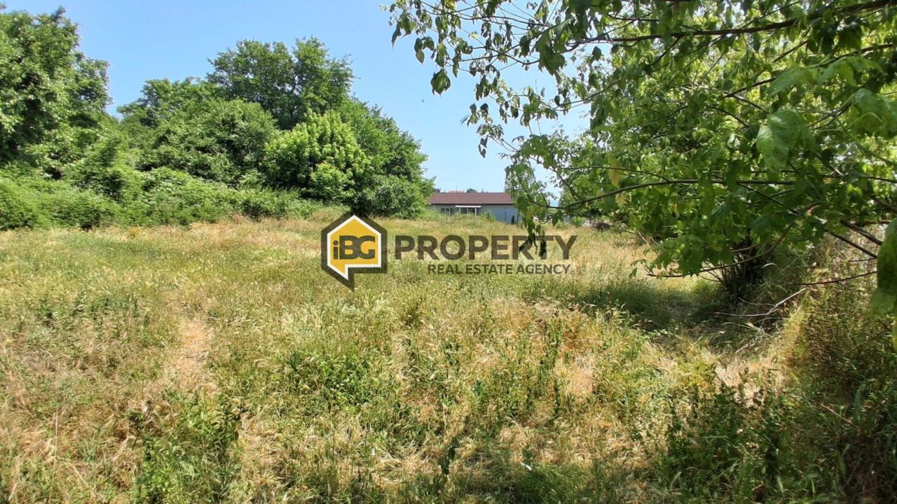 Земля в Бяле, Болгария, 1 360 м² - фото 2