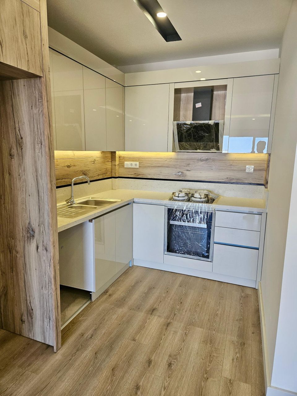 Квартира в Анталии, Турция, 63 м² - фото 13