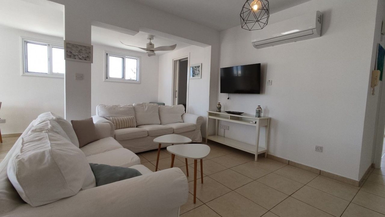 Пентхаус в Пафосе, Кипр, 84 м² - фото 1