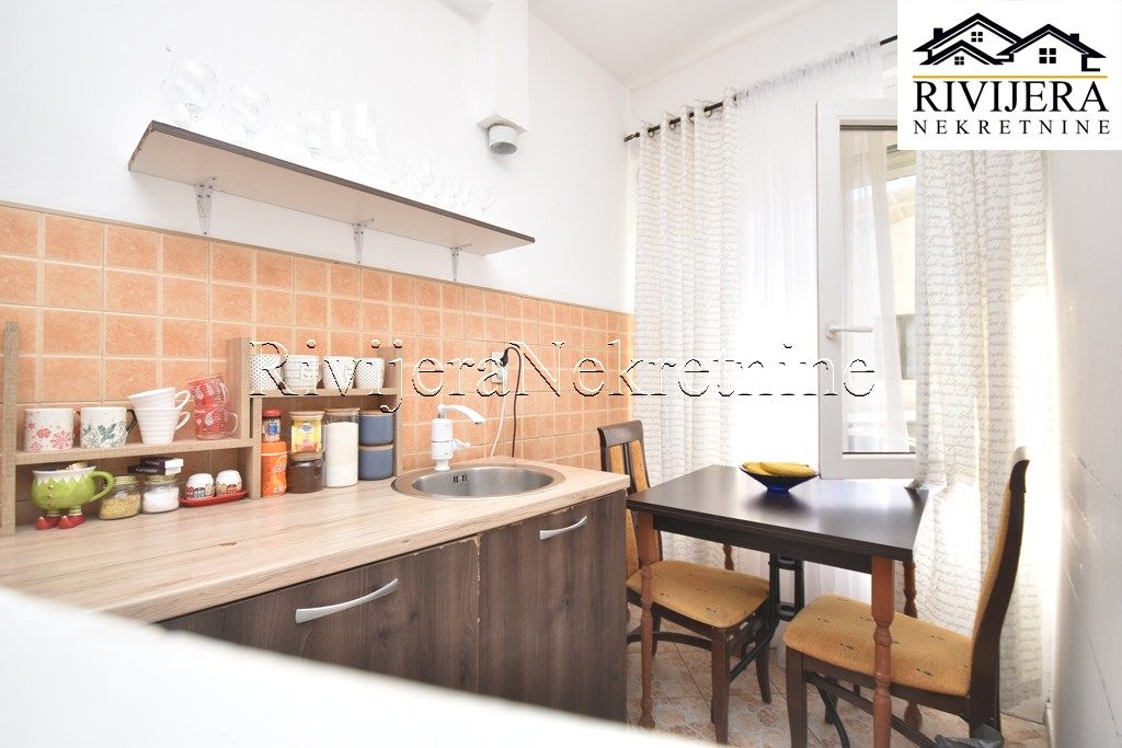 Квартира в Херцег-Нови, Черногория, 32 м² - фото 2