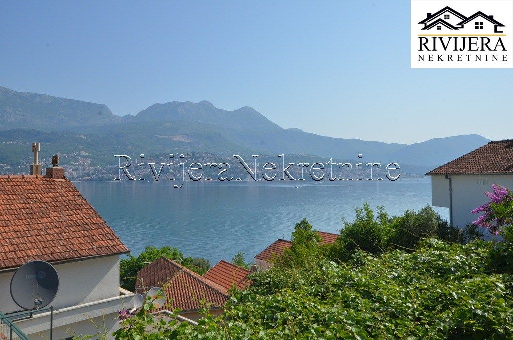 Дом в Херцег-Нови, Черногория, 110 м² - фото 2