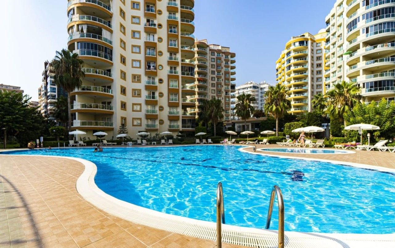 Квартира в Алании, Турция, 190 м² - фото 1