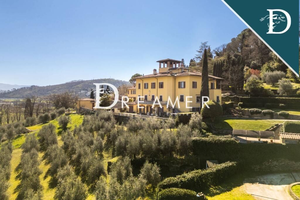 Апартаменты во Флоренции, Италия, 520.52 м² - фото 1