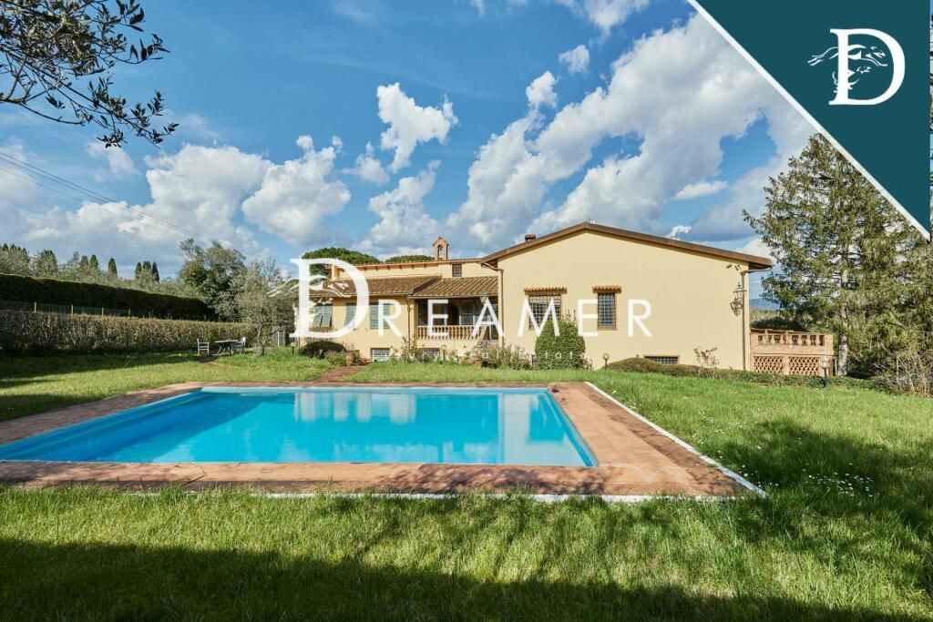 Вилла во Флоренции, Италия, 600.59 м² - фото 1
