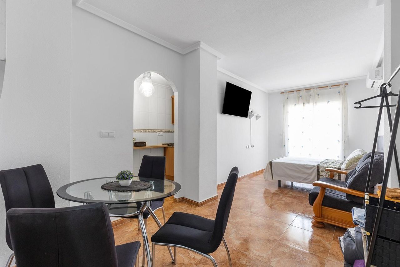 Студия в Торревьехе, Испания, 36 м² - фото 3