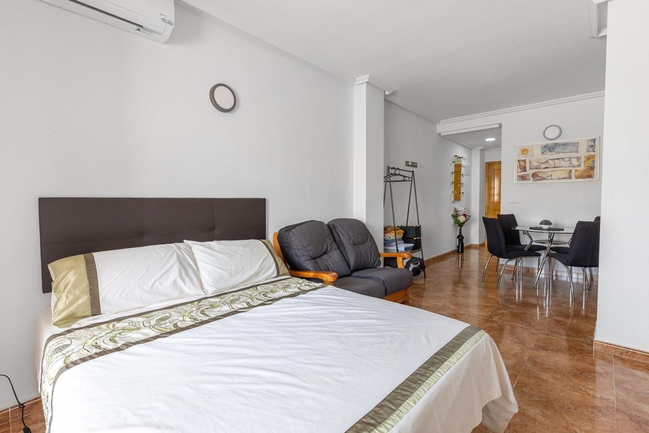 Студия в Торревьехе, Испания, 36 м² - фото 13