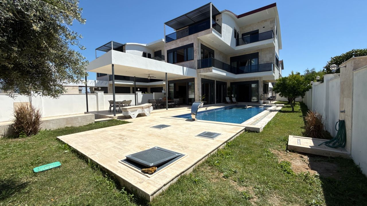 Вилла в Белеке, Турция, 240 м² - фото 1