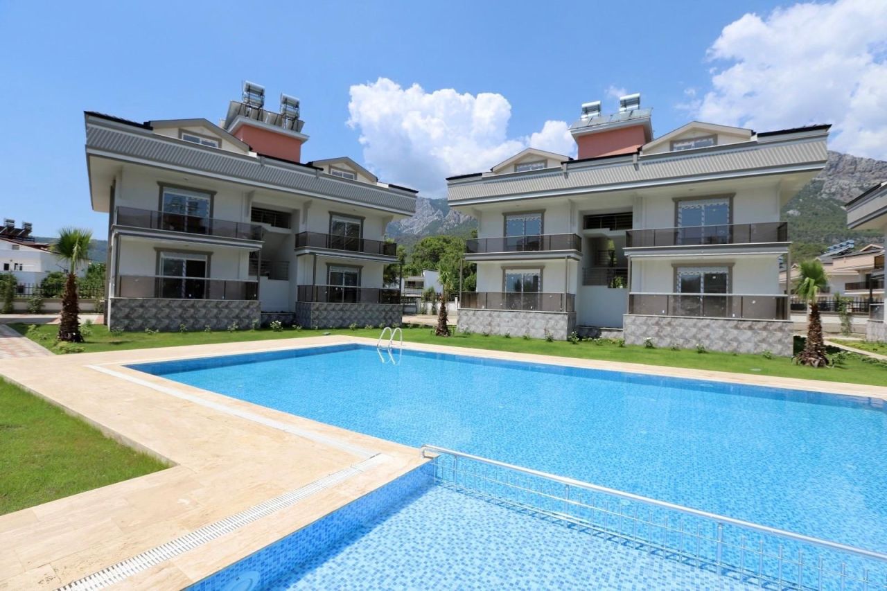 Квартира в Кемере, Турция, 100 м² - фото 1