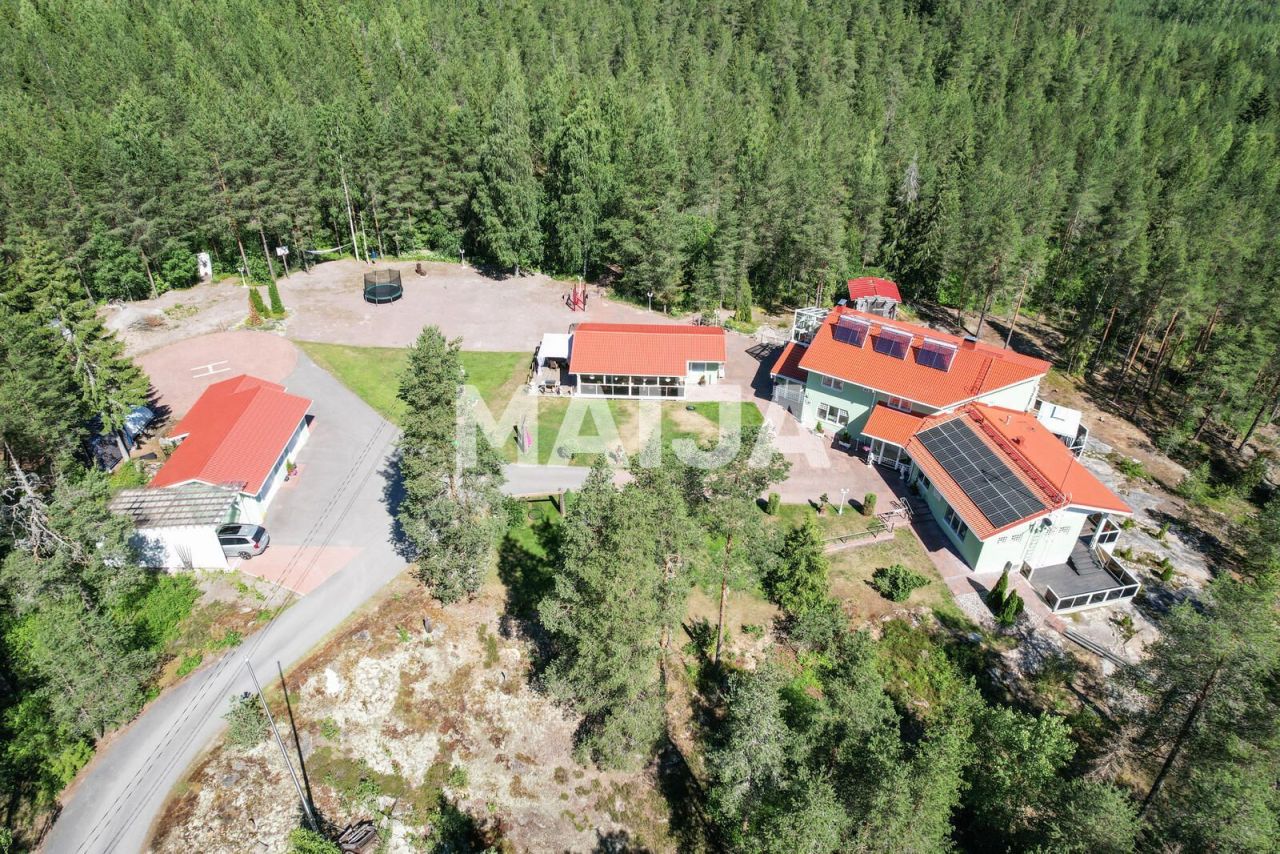 Дом Нурмиярви, Финляндия, 497 м² - фото 1