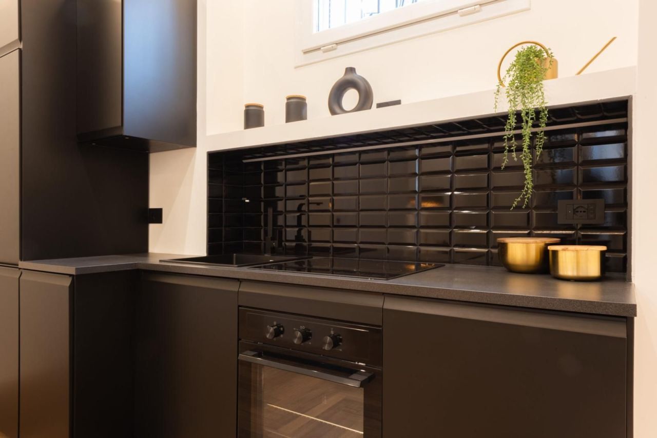 Апартаменты в Милане, Италия, 63 м² - фото 11