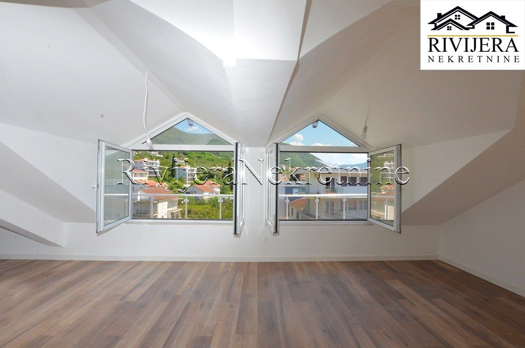 Квартира в Херцег-Нови, Черногория, 146 м² - фото 3