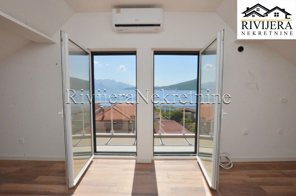 Квартира в Херцег-Нови, Черногория, 146 м² - фото 2