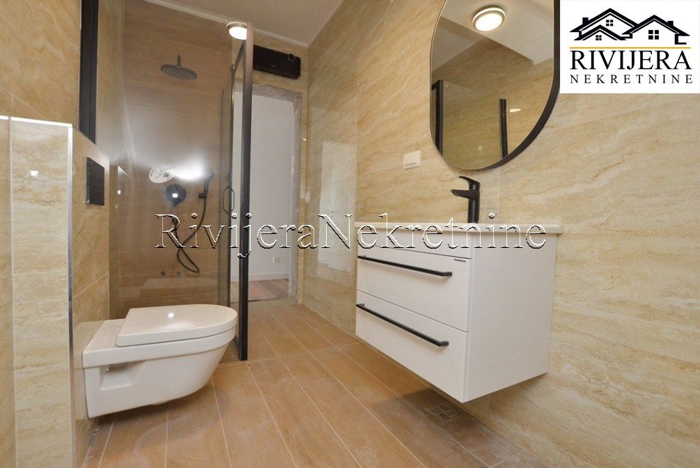 Квартира в Херцег-Нови, Черногория, 146 м² - фото 10