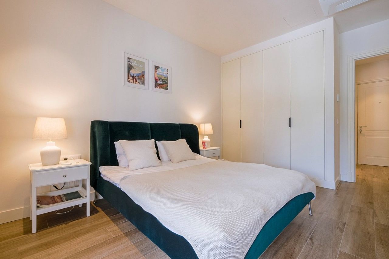 Коммерческая недвижимость в Радовичах, Черногория, 70 м² - фото 3