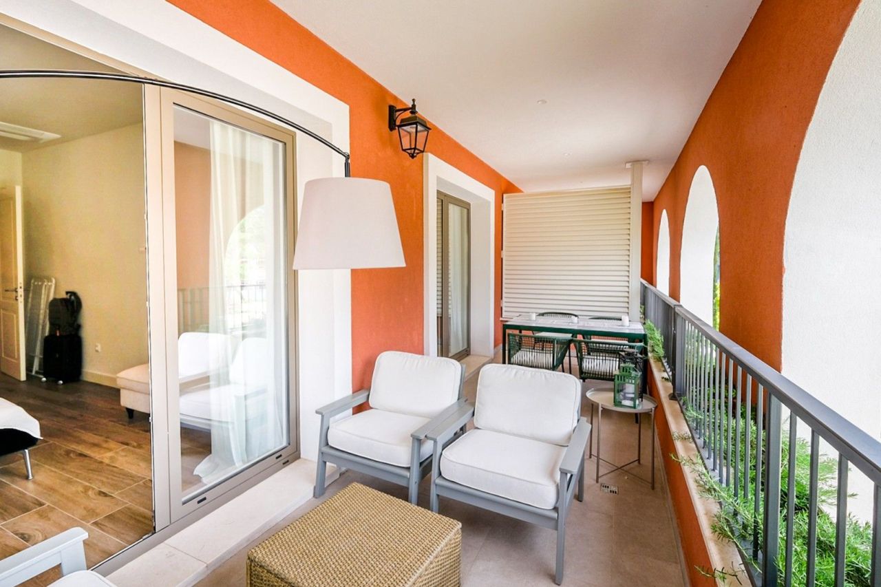 Коммерческая недвижимость в Радовичах, Черногория, 70 м² - фото 10