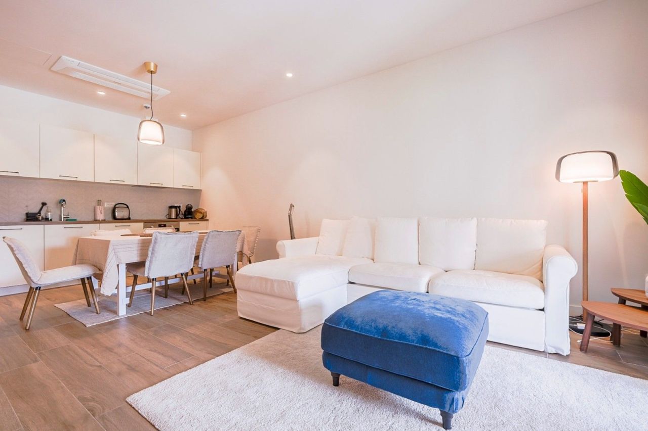 Коммерческая недвижимость в Радовичах, Черногория, 70 м² - фото 19