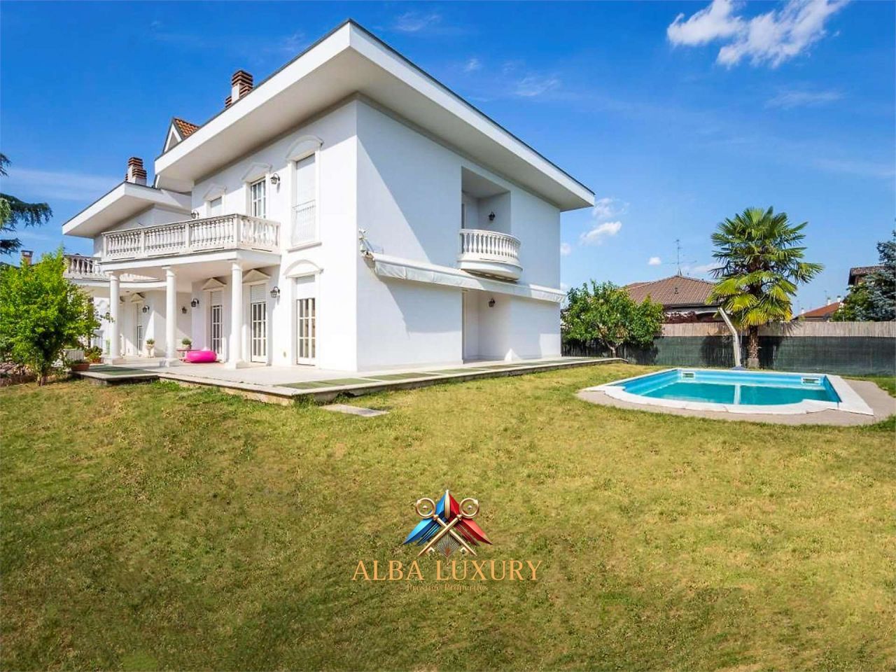 Вилла Via ADIGE, Италия, 1 200 м² - фото 1